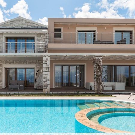 Luxury Villa Hera - Beachfront Roda  Bagian luar foto