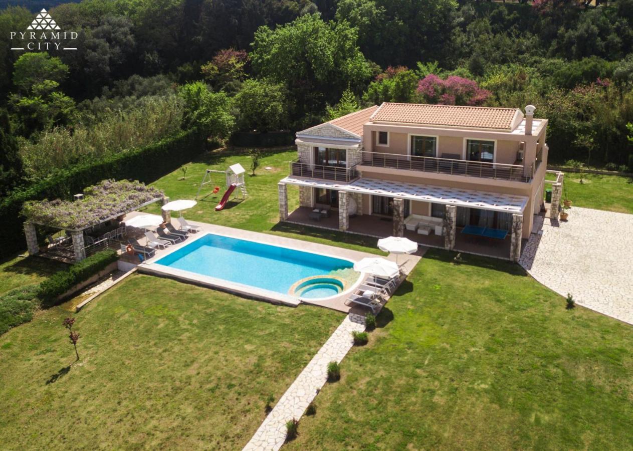 Luxury Villa Hera - Beachfront Roda  Bagian luar foto