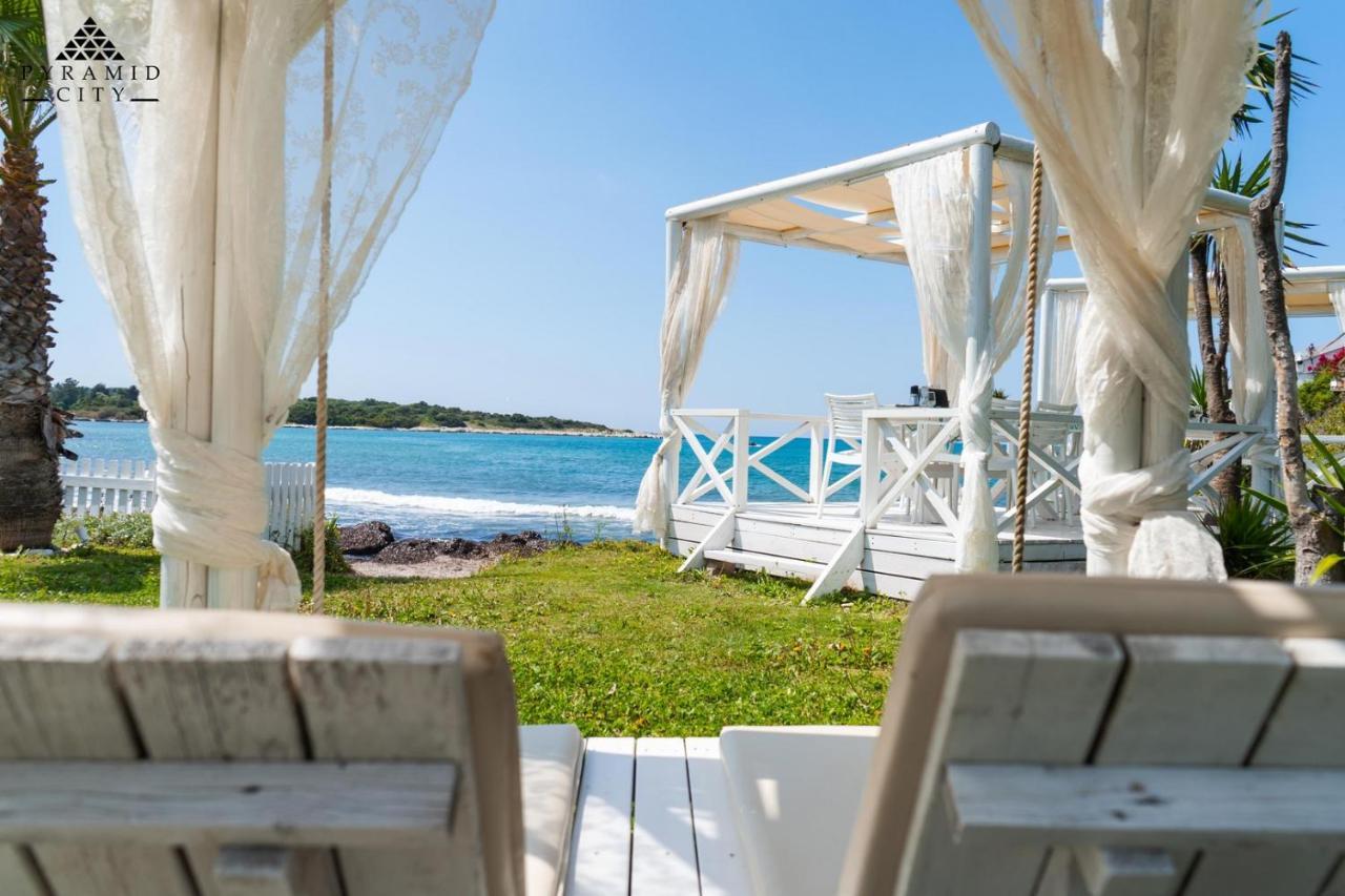Luxury Villa Hera - Beachfront Roda  Bagian luar foto