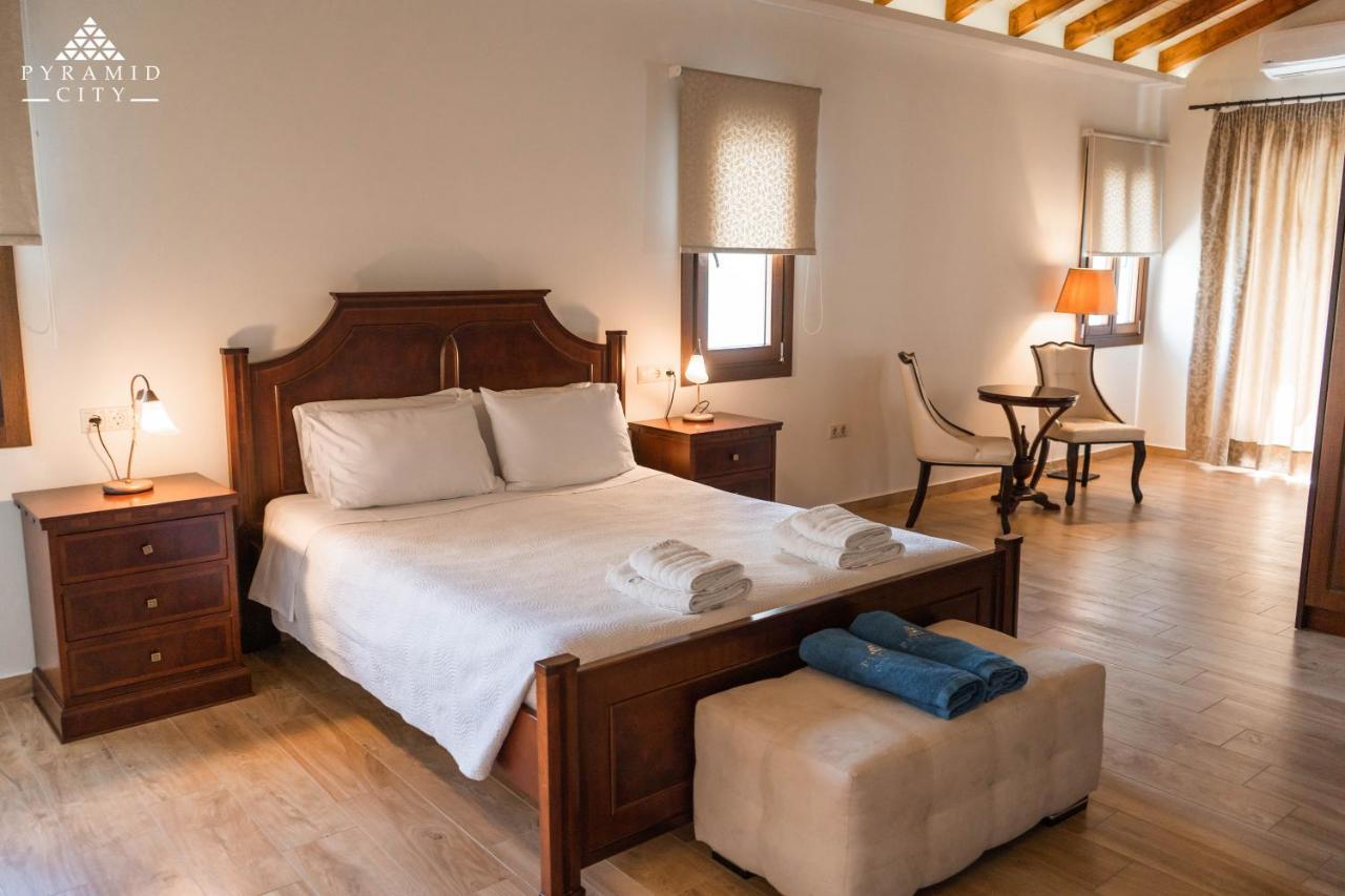 Luxury Villa Hera - Beachfront Roda  Bagian luar foto